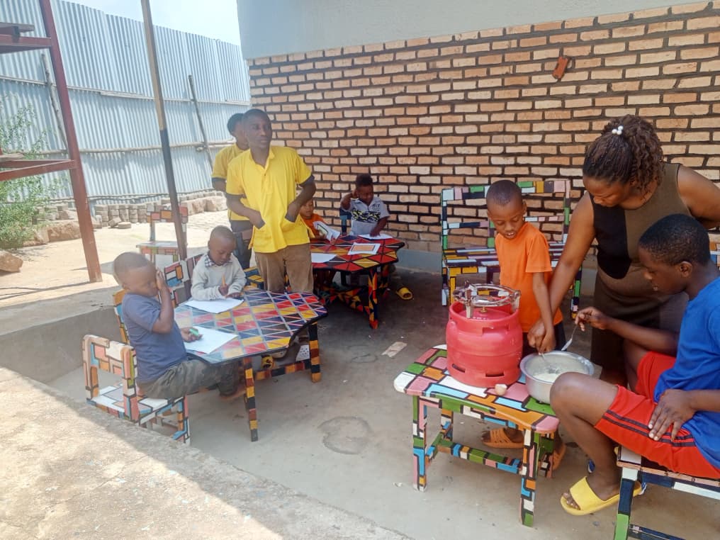Children learning to cook